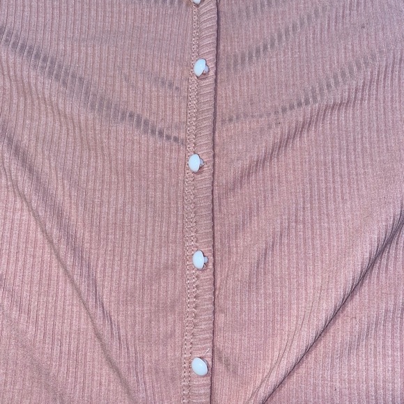 pink button down shirt - Picture 4 of 4